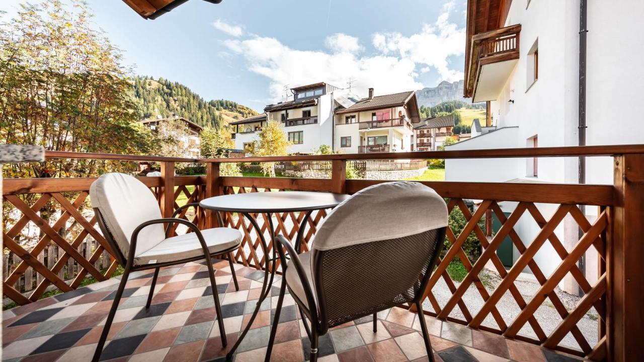 Apartments Chalet Maria Бадія Екстер'єр фото