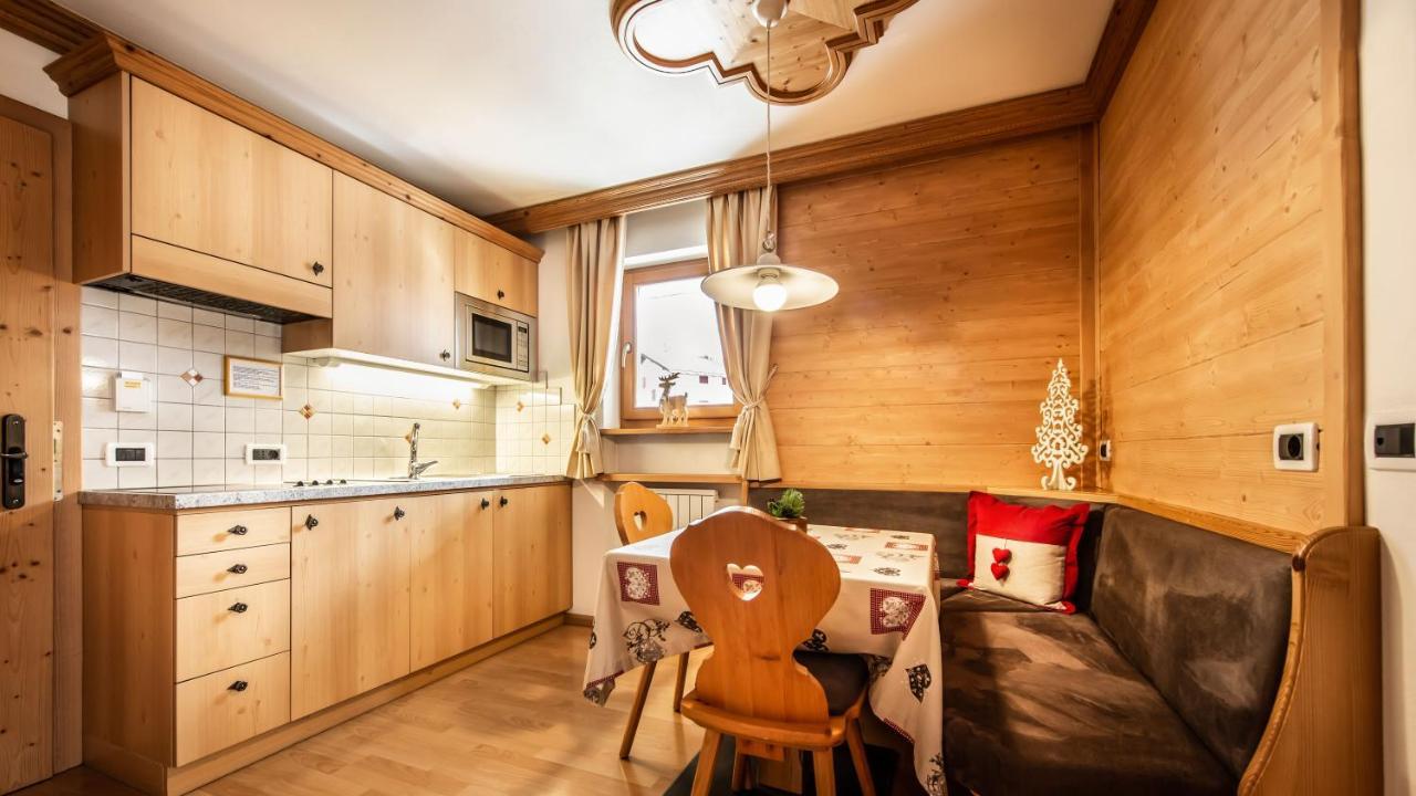 Apartments Chalet Maria Бадія Екстер'єр фото