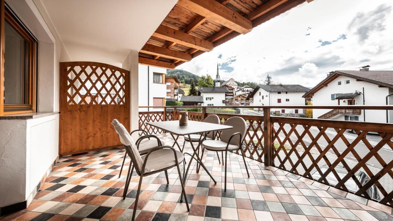 Apartments Chalet Maria Бадія Екстер'єр фото